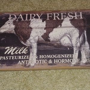 Wood farm house cow pic/with hangers